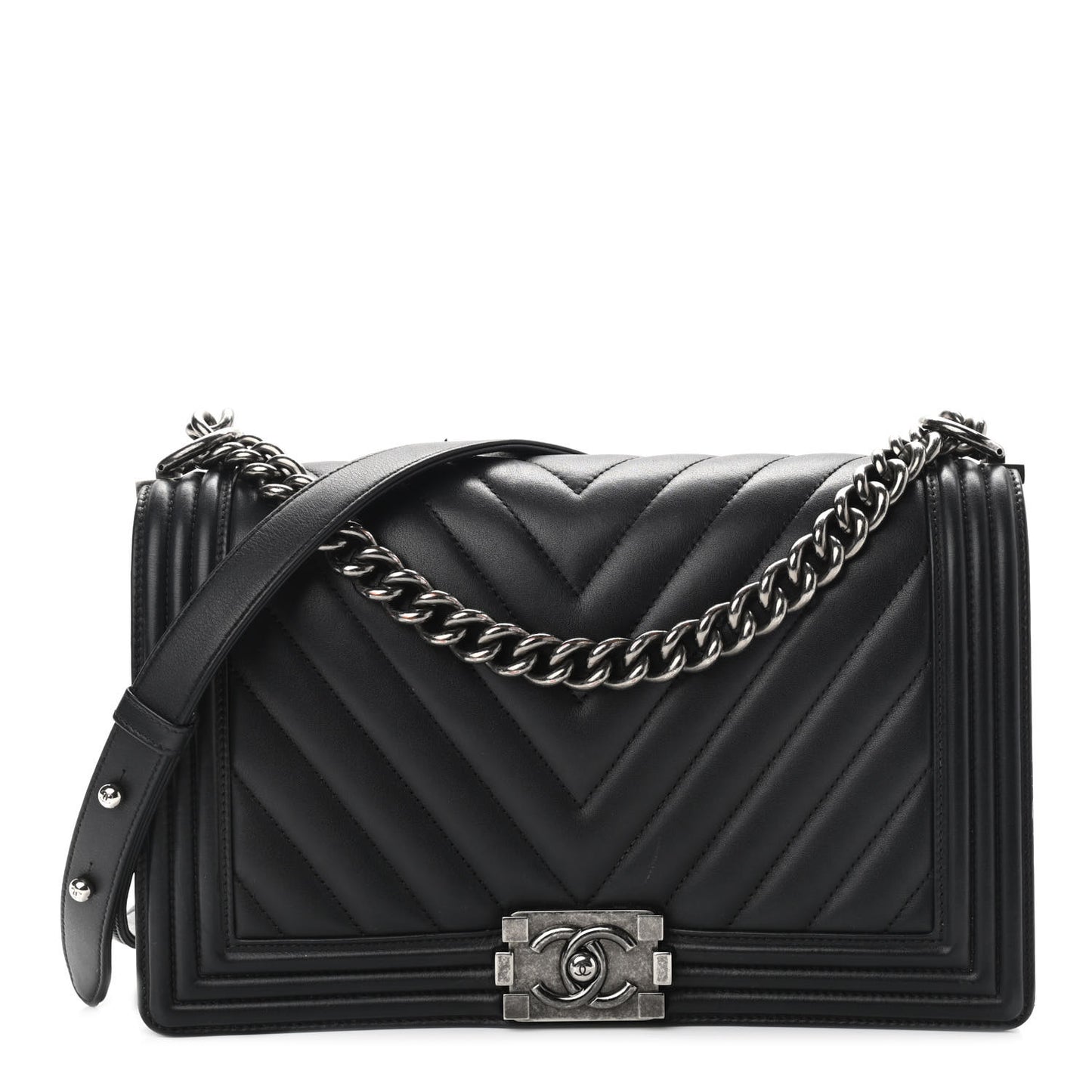 Calfskin Chevron Quilted Medium Boy Flap Black