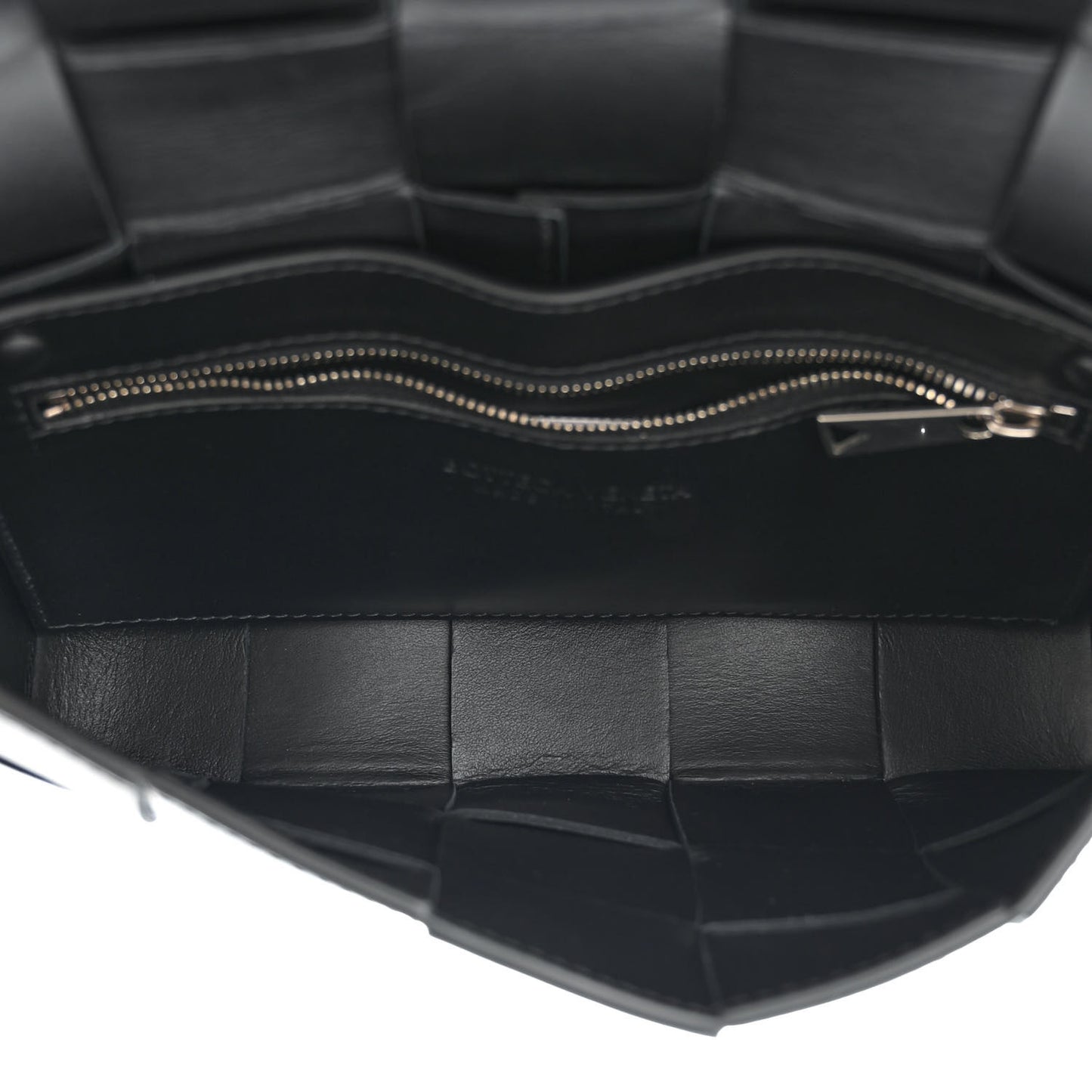 Calfskin Maxi Intreccio Cassette With Strap Bag Black
