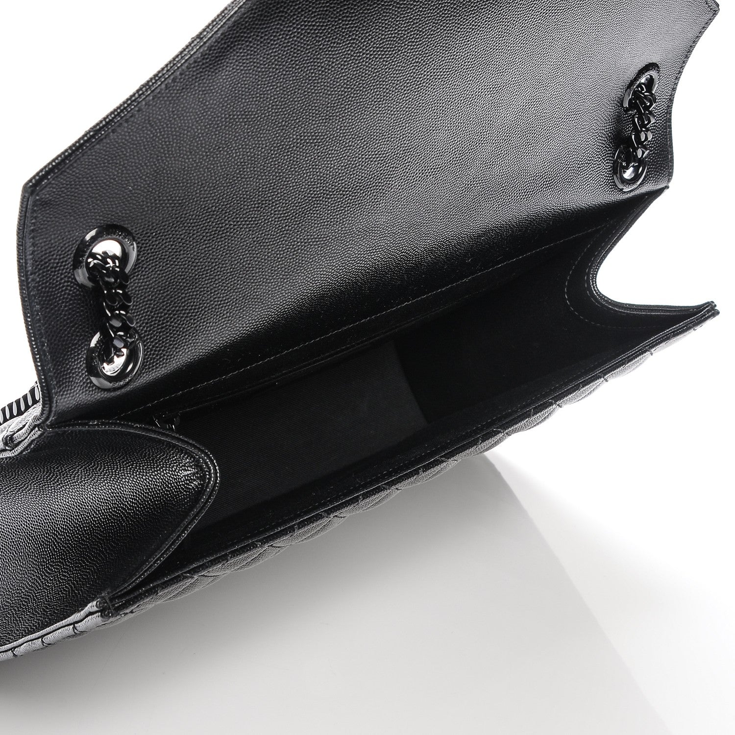 Saint Laurent Grain De Poudre Textured Mixed Matelasse Large Triquilt Monogram Monochrome Satchel Black 5 of 7