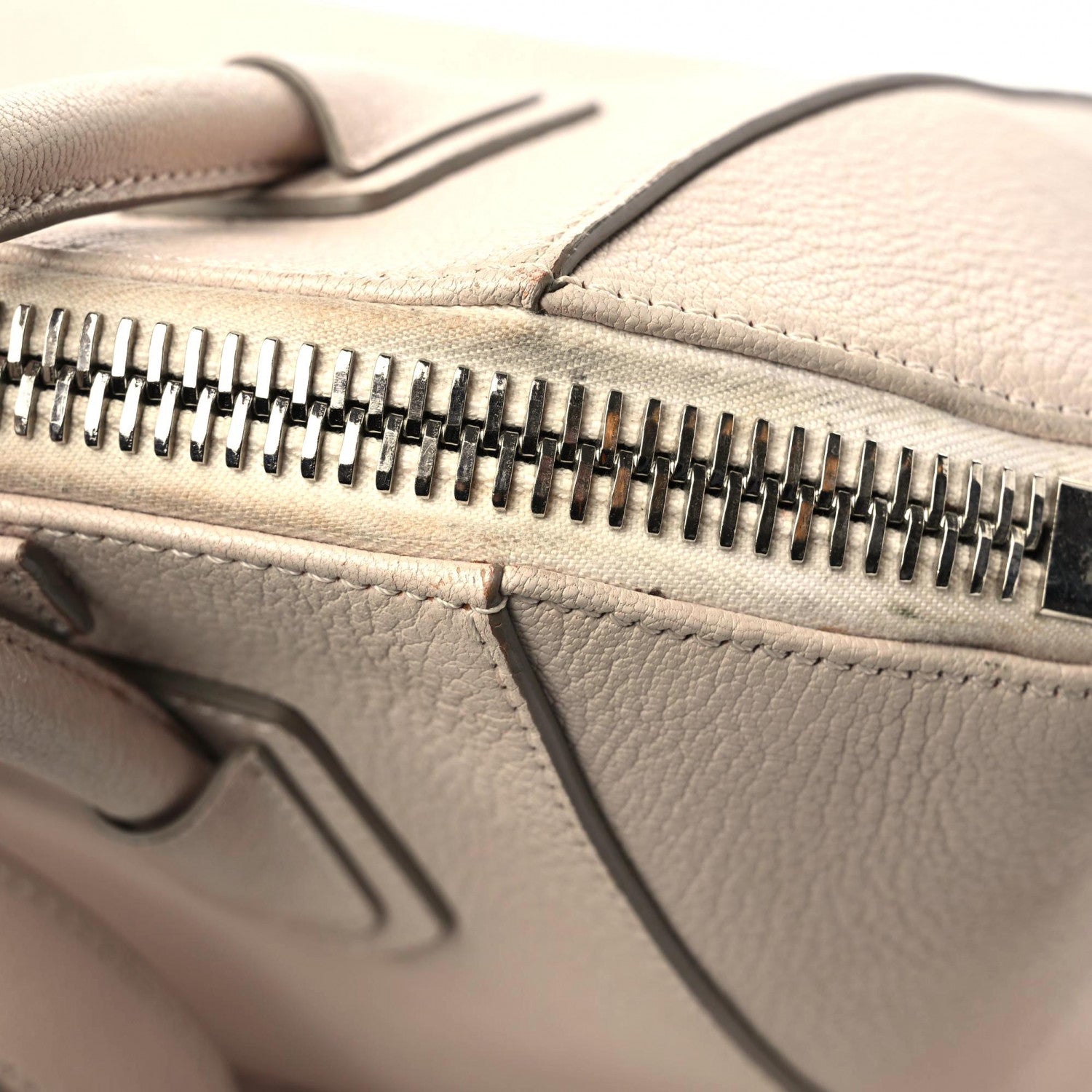 Givenchy Sugar Goatskin Small Antigona Nude Pink 20 of 33