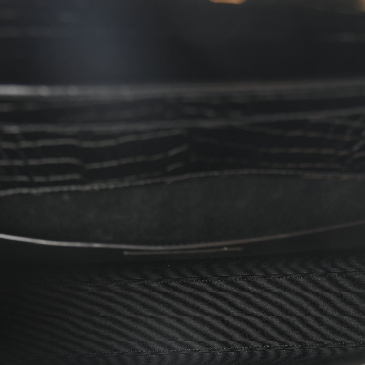 Shiny Calfskin Crocodile Embossed Manhattan Baguette Black