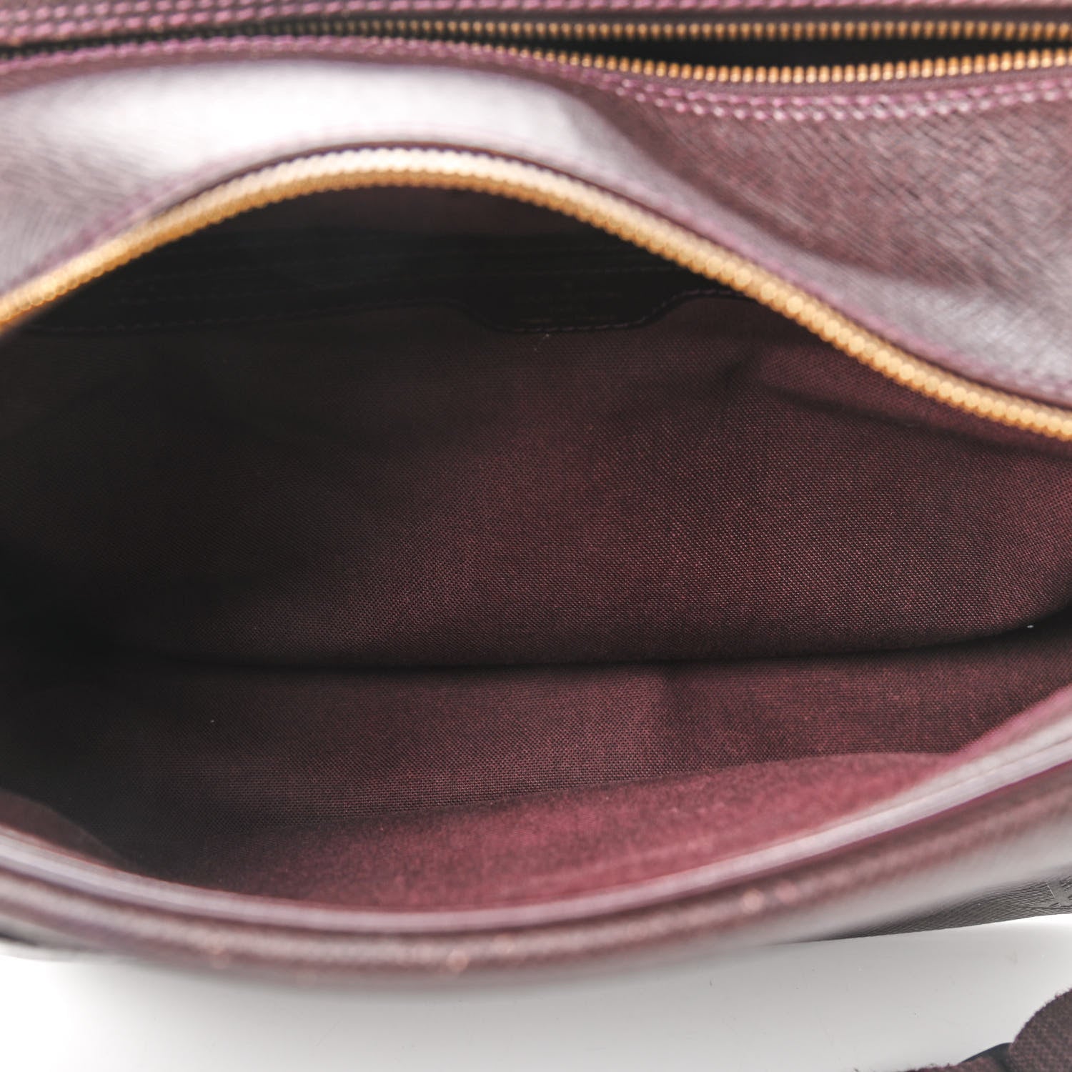 Louis Vuitton Taiga Reporter Messenger Acajou 6 of 14