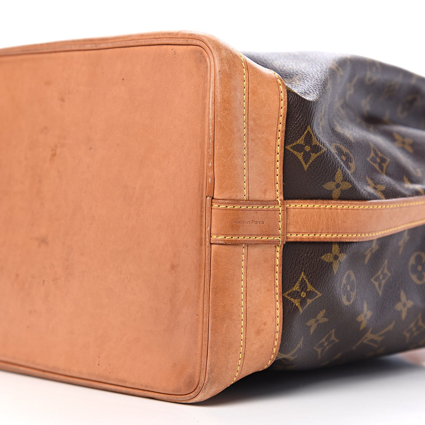 Monogram Noe