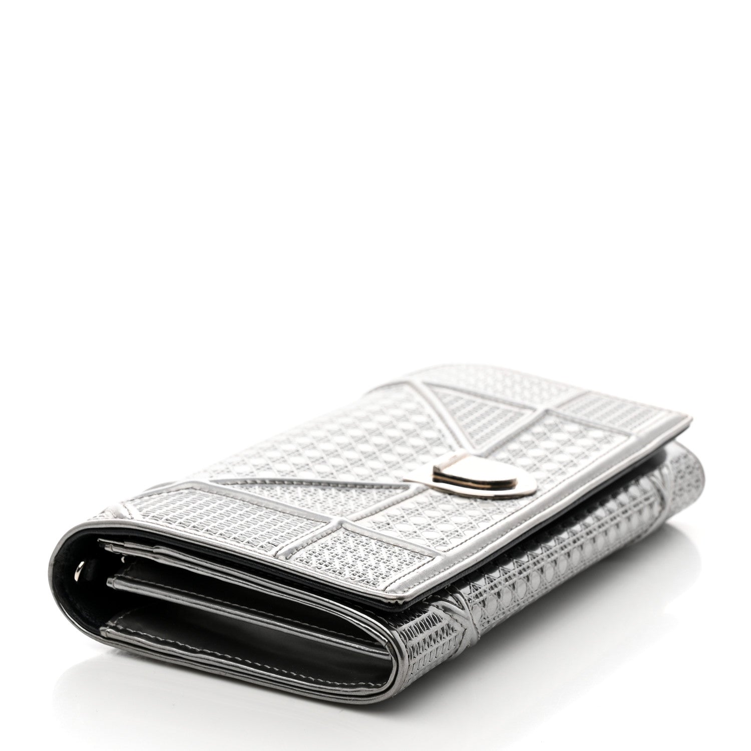 Christian Dior Metallic Patent Micro-Cannage Diorama Croisiere Chain Wallet Silver 4 of 7