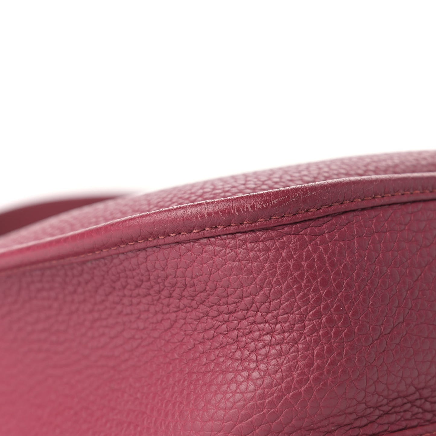 Taurillon Clemence Evelyne III PM Rubis