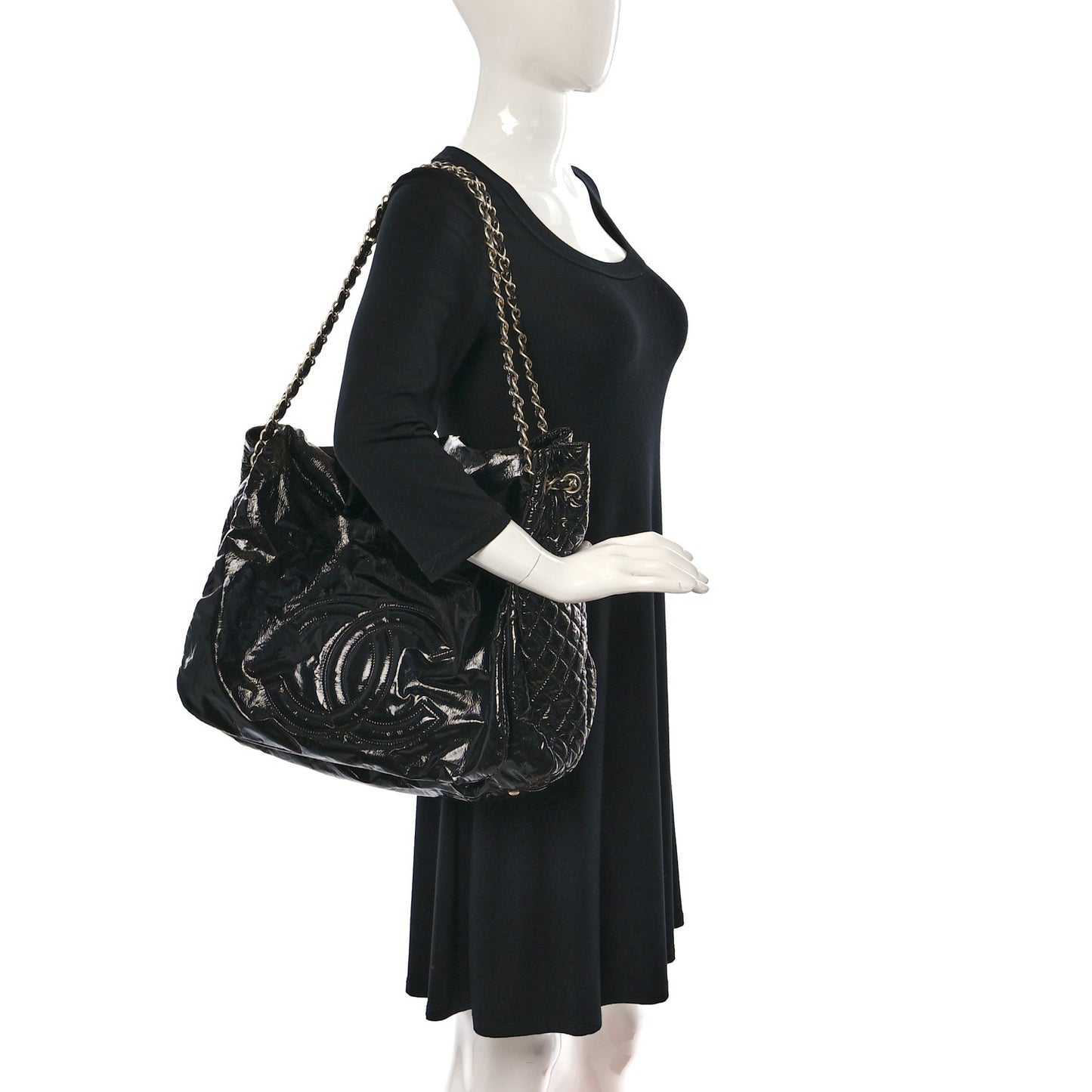 Vinyl XL Rock and Chain Flap Black