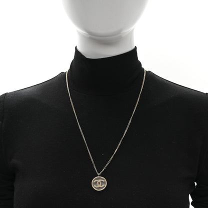 Chanel Mesh CC Necklace Gold 2 of 5