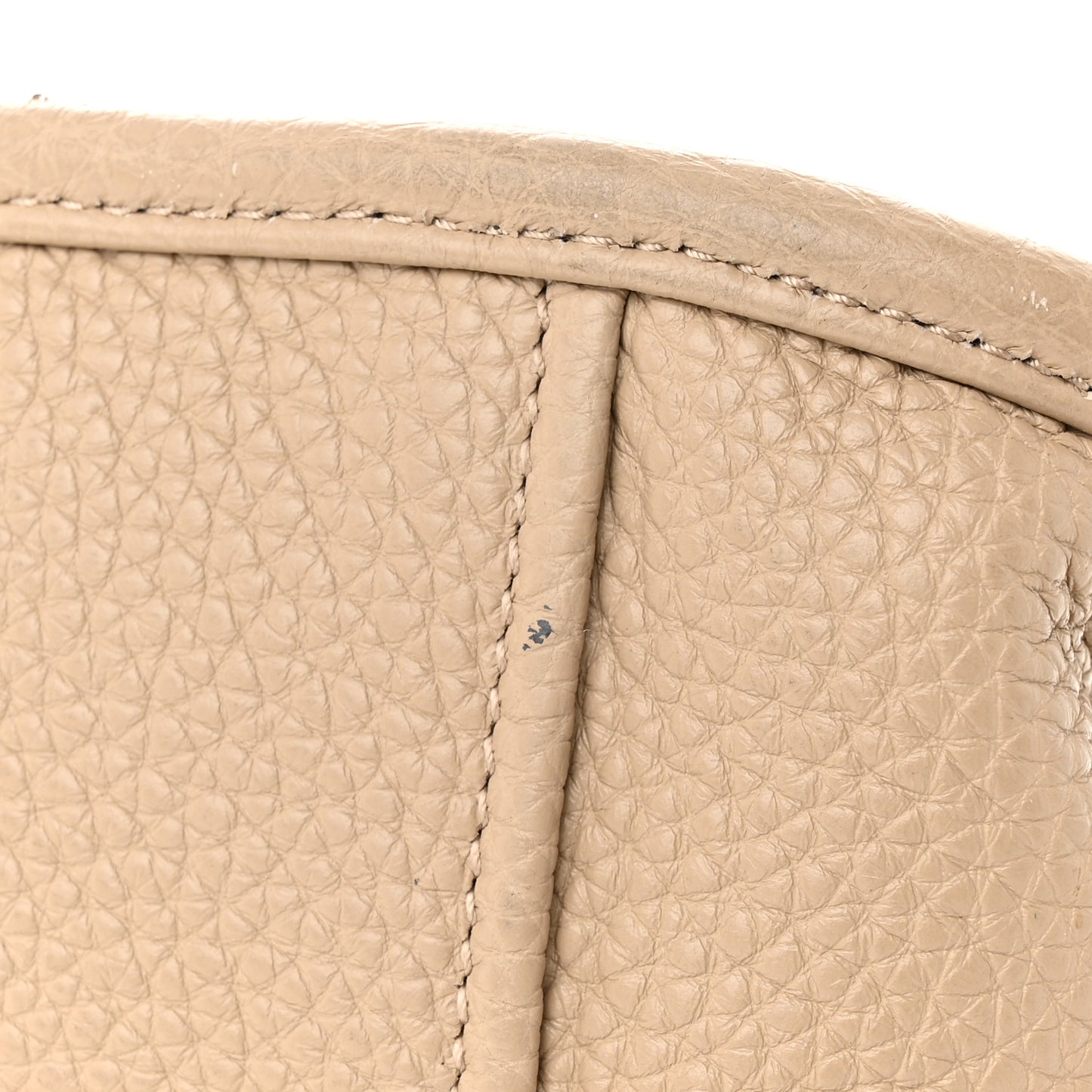 Vitello Daino Soft Hobo Messenger Bag Sabbia
