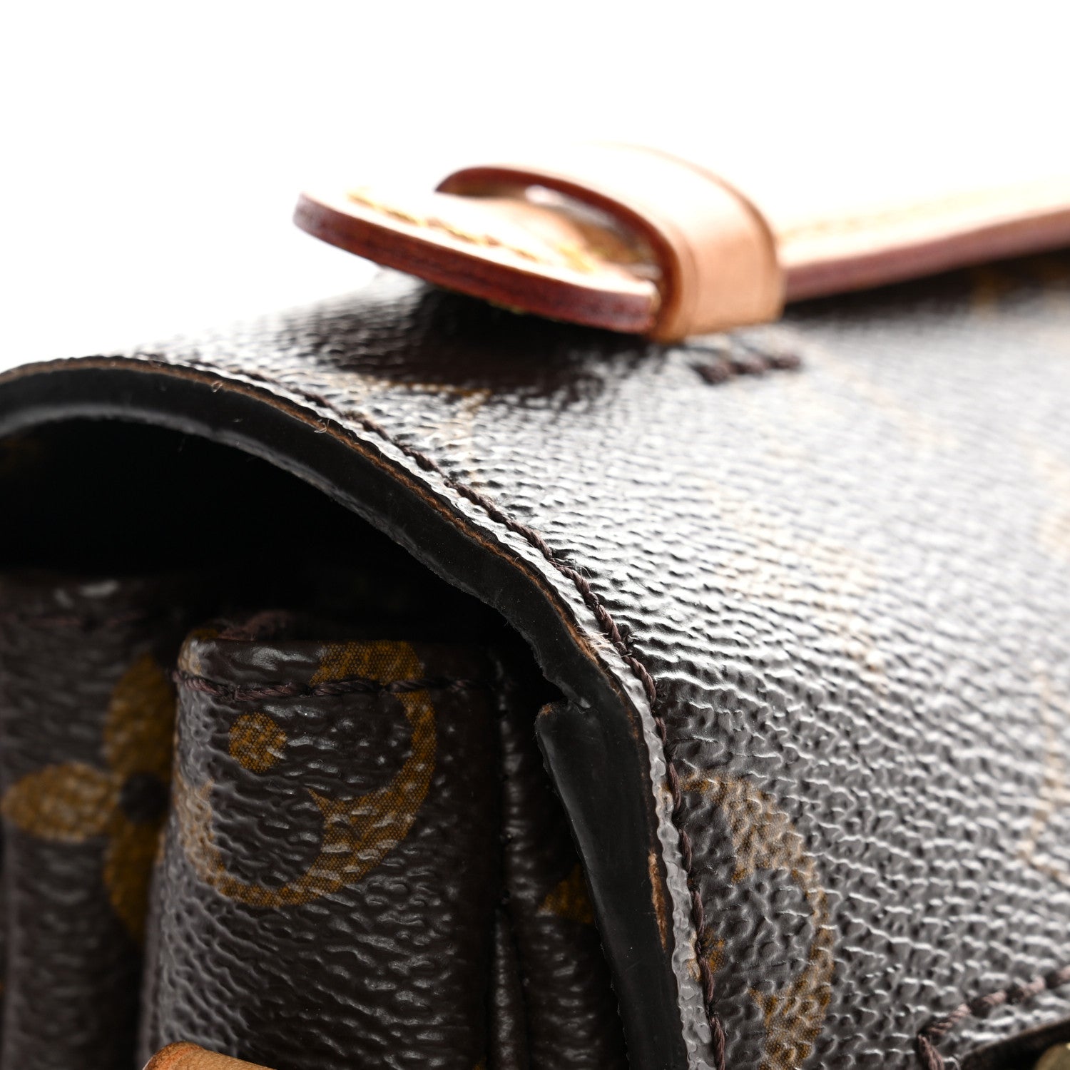 Louis Vuitton Monogram Pochette Metis 42 of 43
