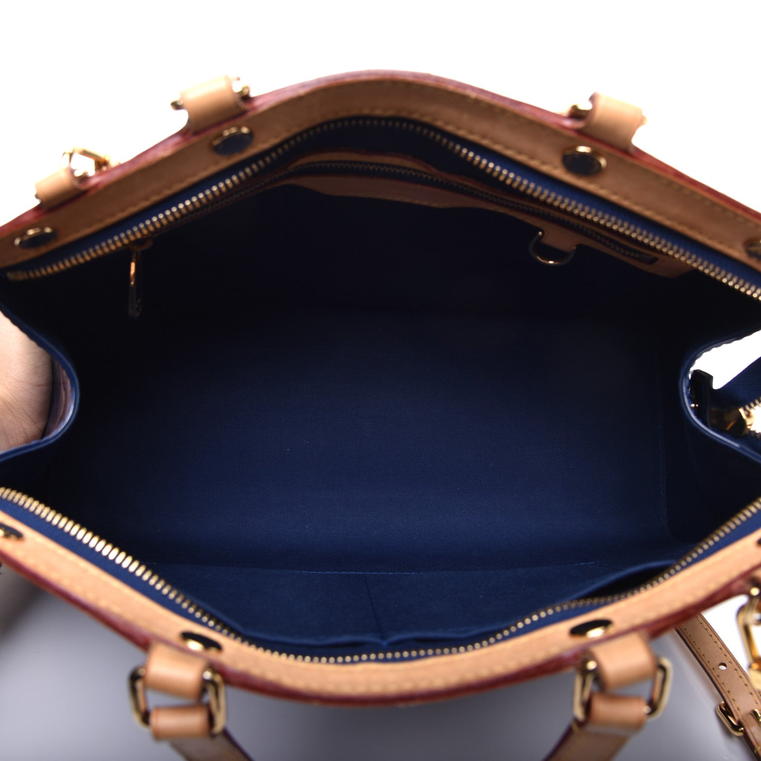Louis Vuitton Vernis Brea MM Grand Blue 6 of 10
