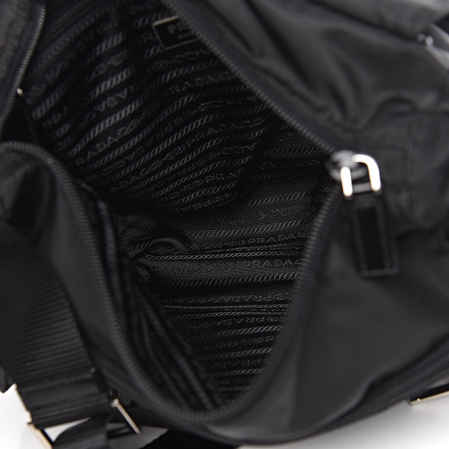 Nylon Vela Messenger Bag Black