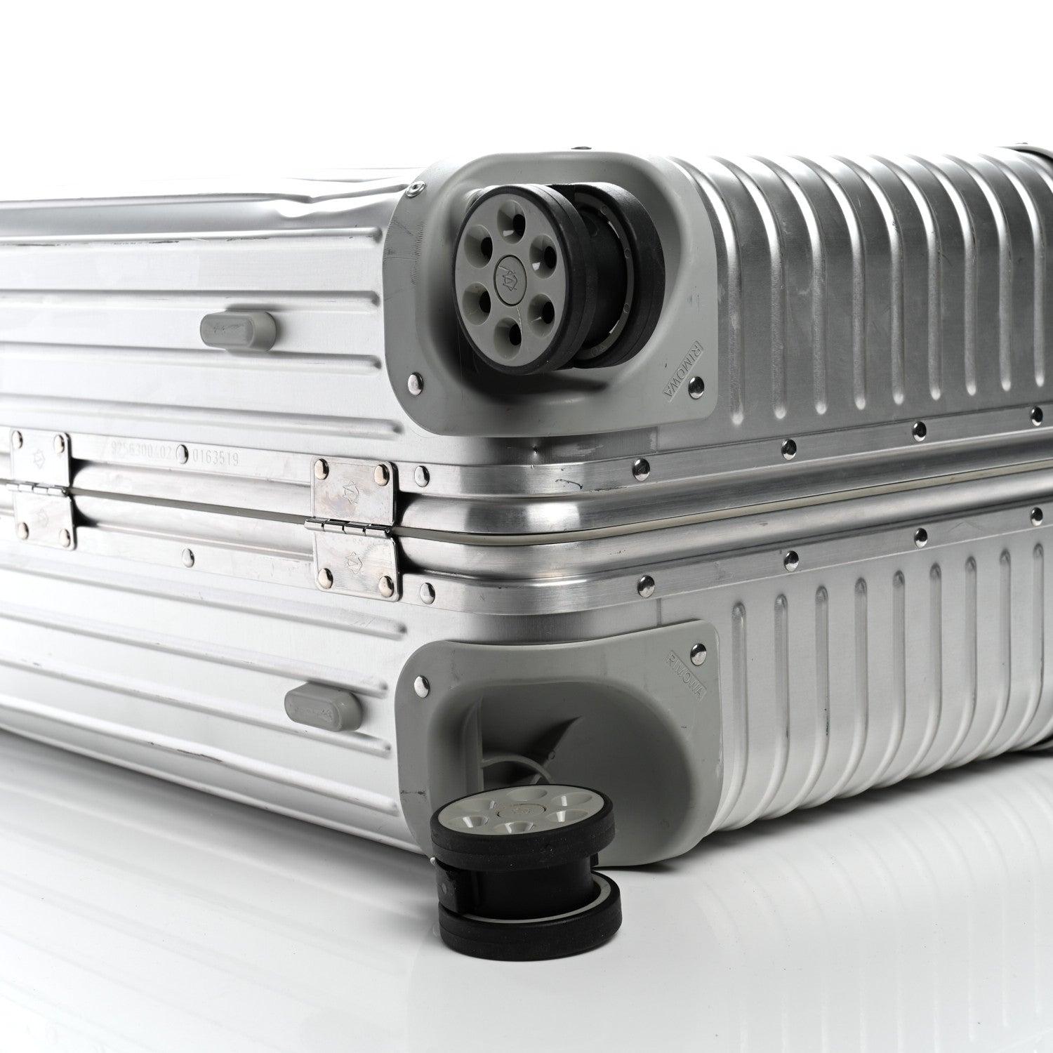 Rimowa Aluminum Original Check-In M Silver 7 of 13