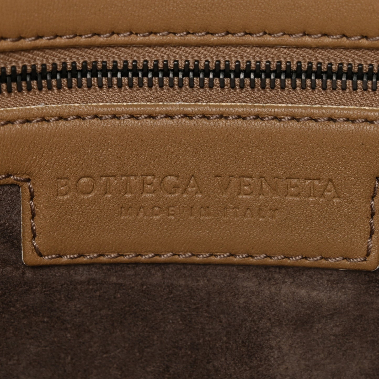 Nappa Intrecciato Nodini Crossbody Messenger Camel
