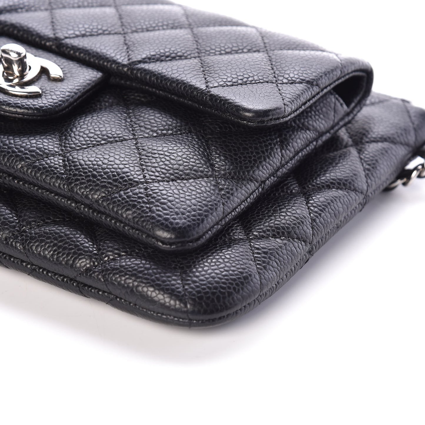 Caviar Quilted Daily Zip Crossbody Bag Black