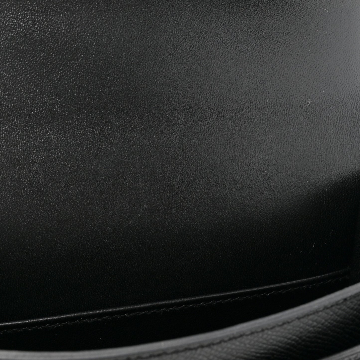 Epsom Constance 18 Black