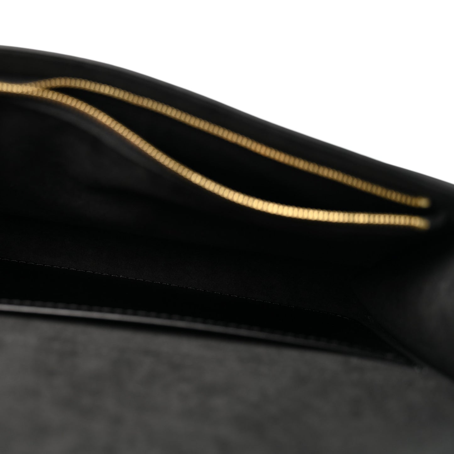 Calfskin Chain Louise GM NM Black