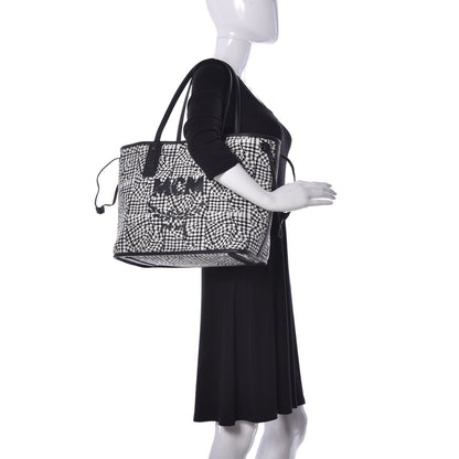 MCM Grained Calfskin Visetos Medium Liz Reversible Shopper Tote Black 2 of 16