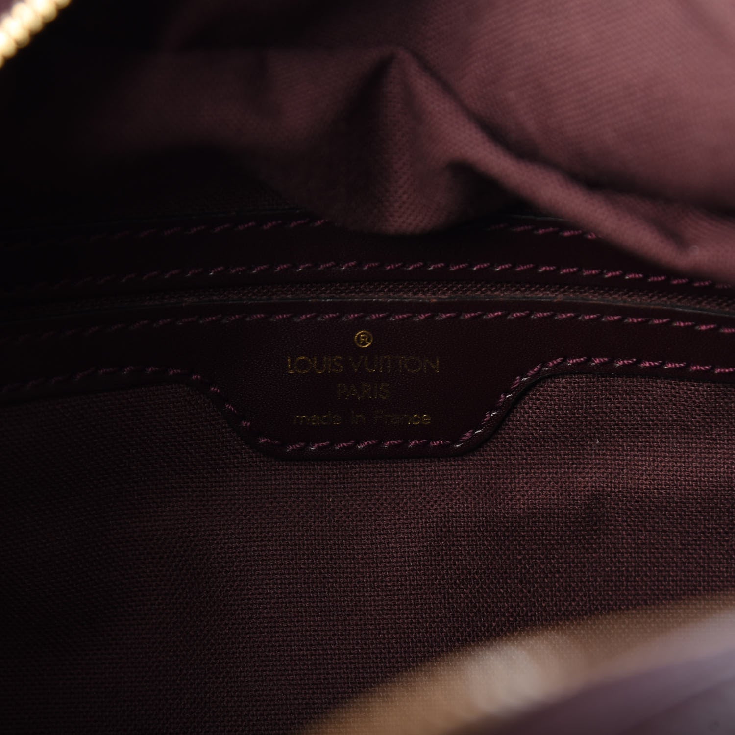 Louis Vuitton Taiga Reporter Messenger Grizzli 7 of 10