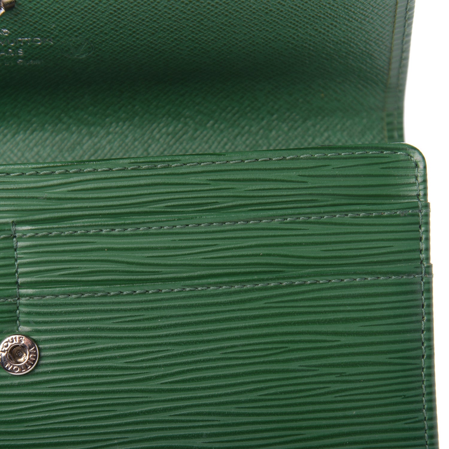 Louis Vuitton Epi Sarah Wallet Menthe 10 of 11