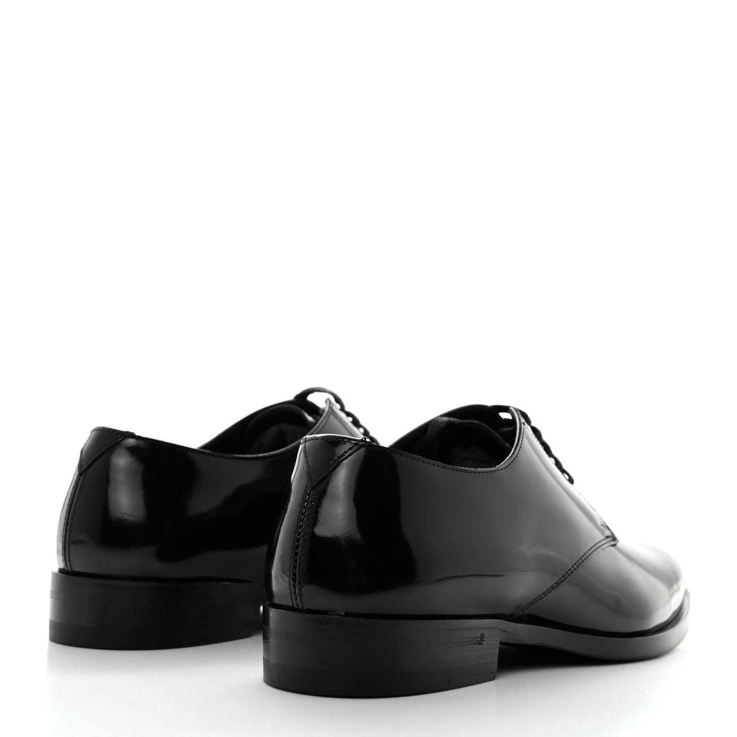 Patent Calfskin Montaigne 25 Uniform 37.5 Black