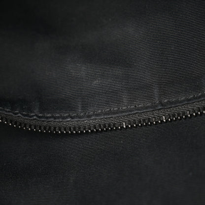 Saint Laurent Crinkled Calfskin Matelasse Monogram Large Niki Shopper Tote Black 13 of 15