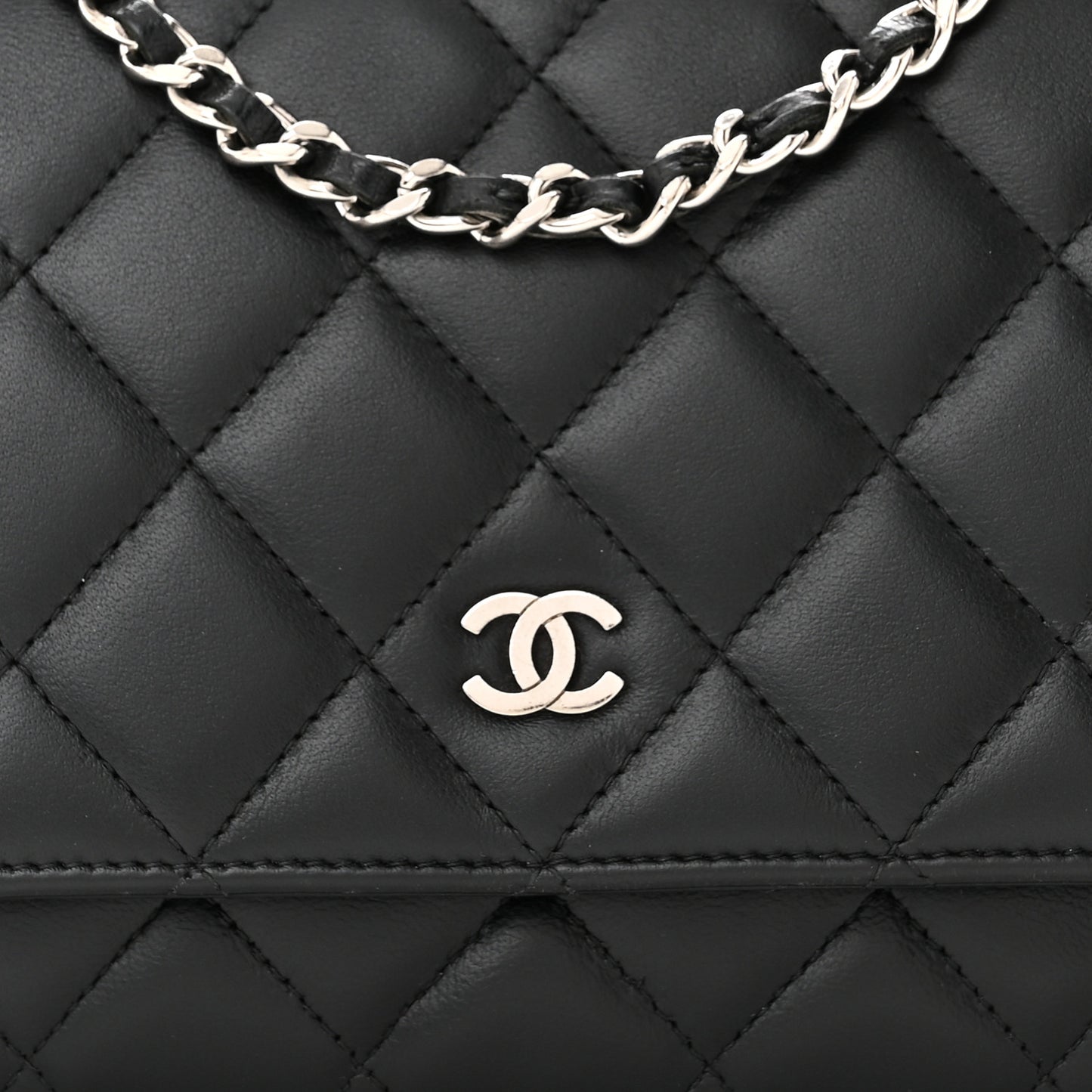 Lambskin Quilted Wallet On Chain WOC Black