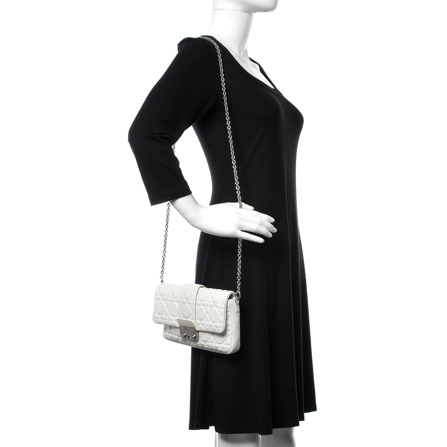 Lambskin Cannage New Lock Pouch White