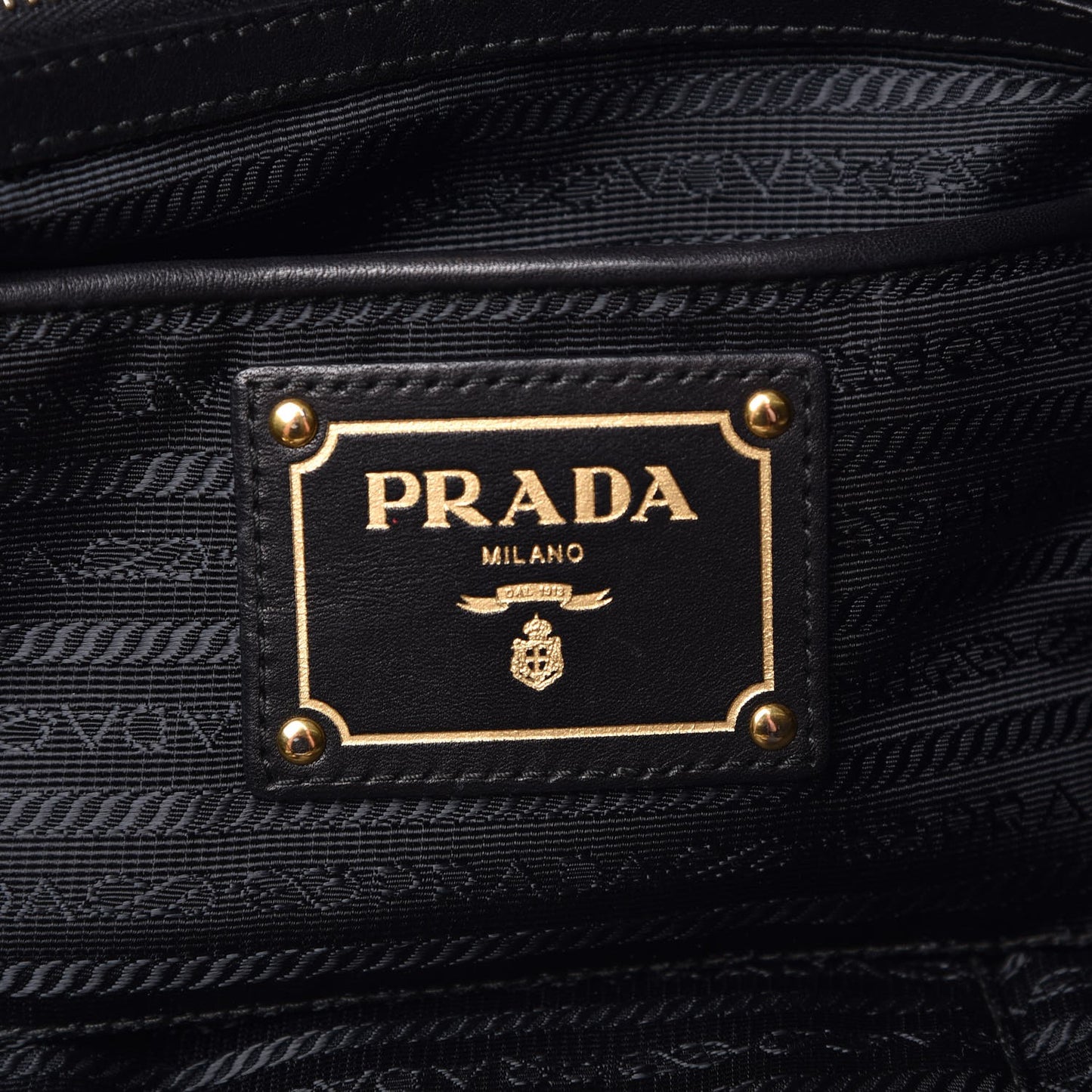 Soft Calf Chain Tote Black