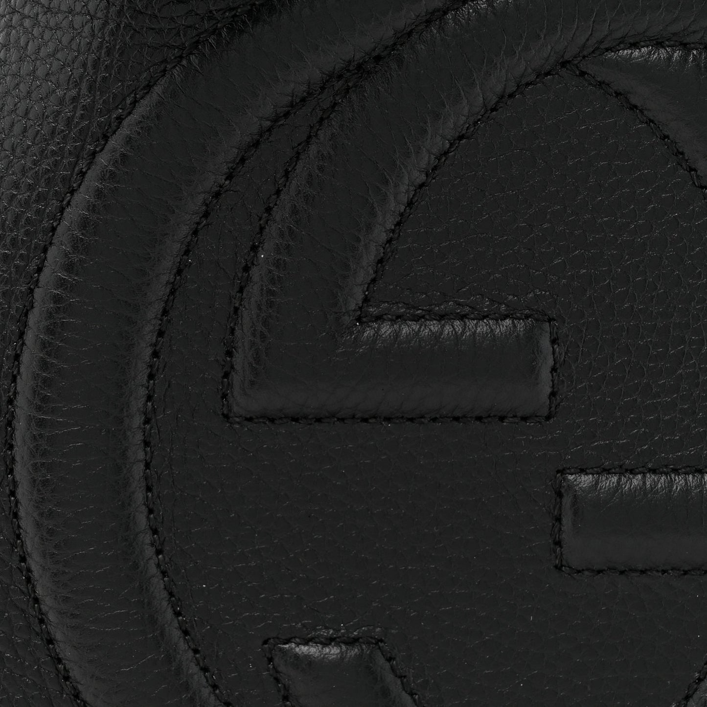 Pebbled Calfskin Large Soho Hobo Black