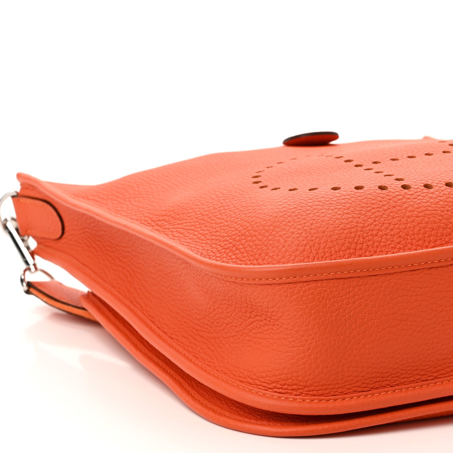 Hermes Taurillon Clemence Evelyne III PM Feu 9 of 11