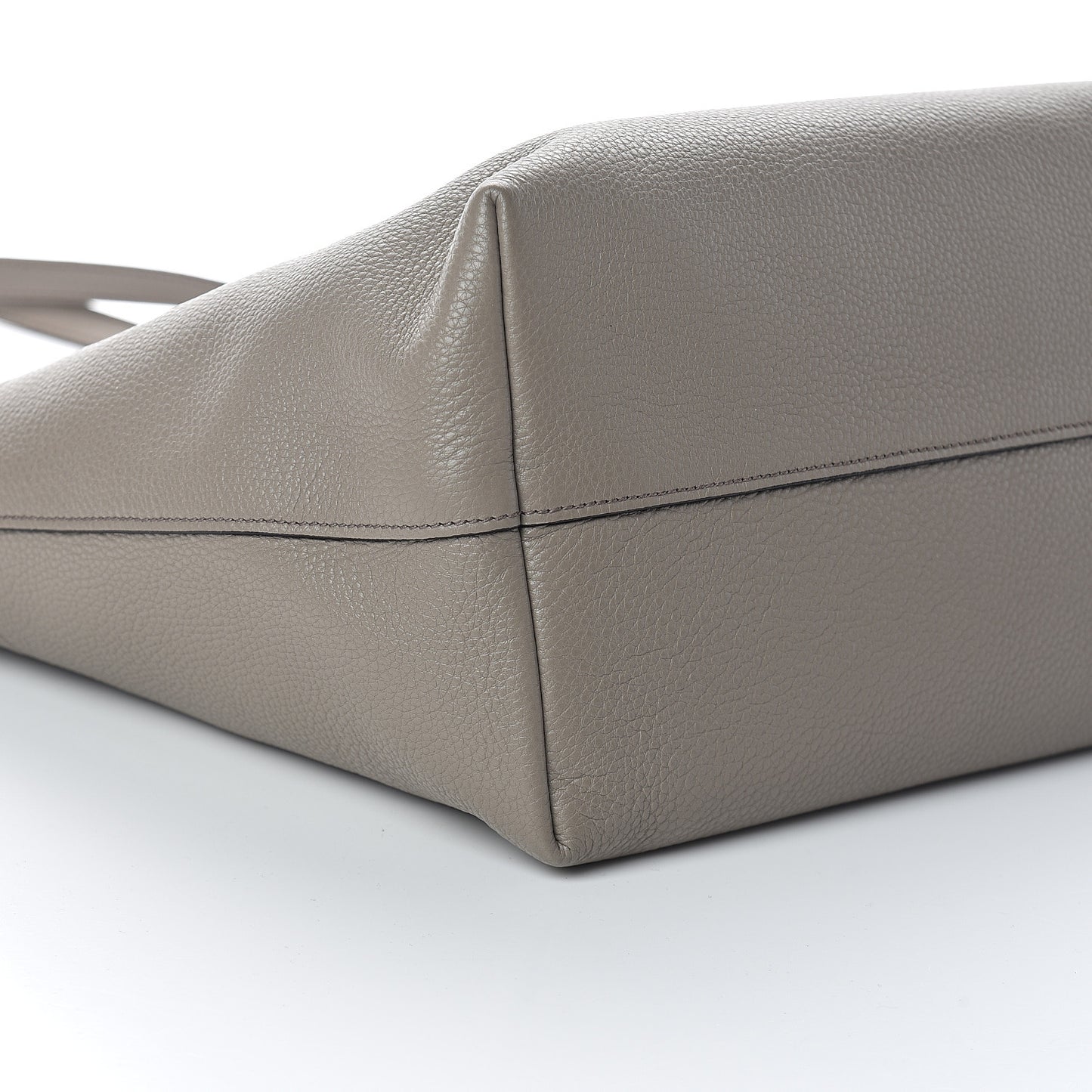 Vitello Phenix Tote Argilla