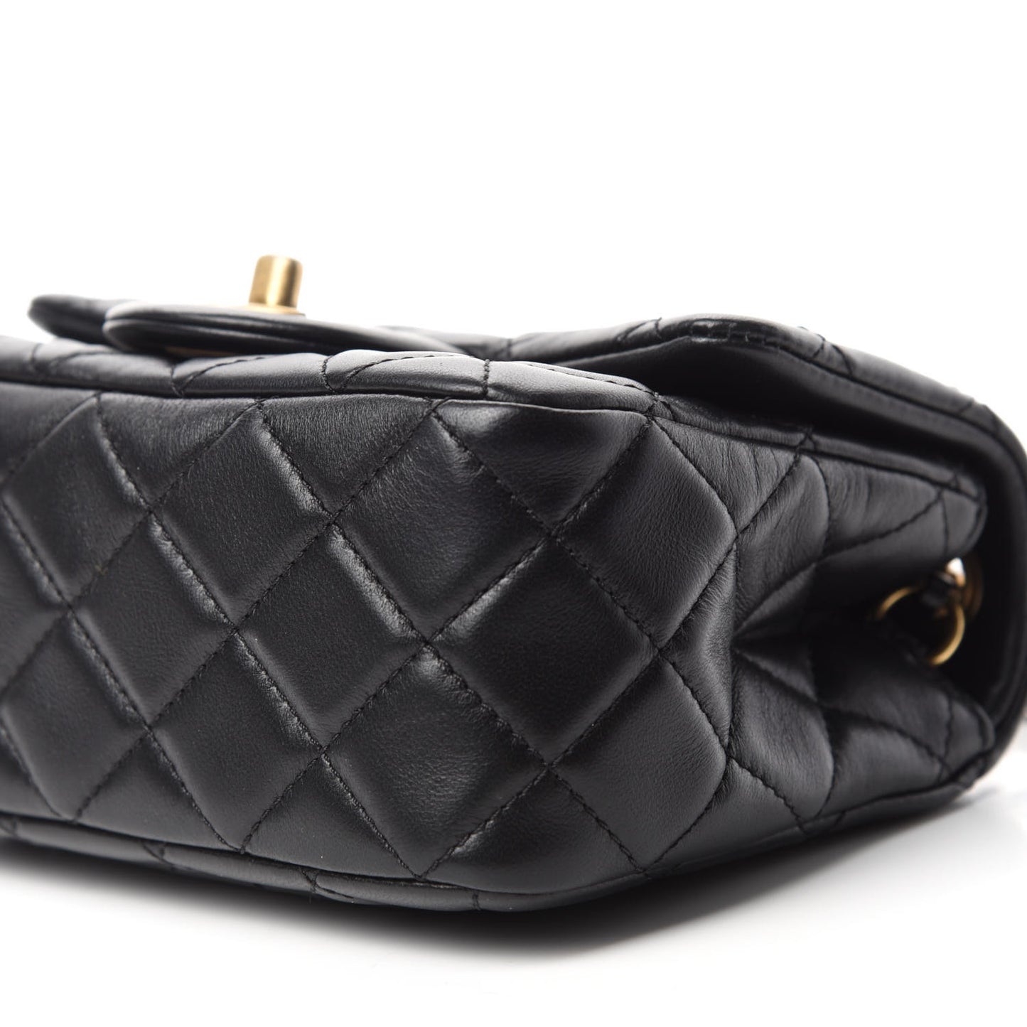 Lambskin Quilted Mini Pearl Crush Flap Black