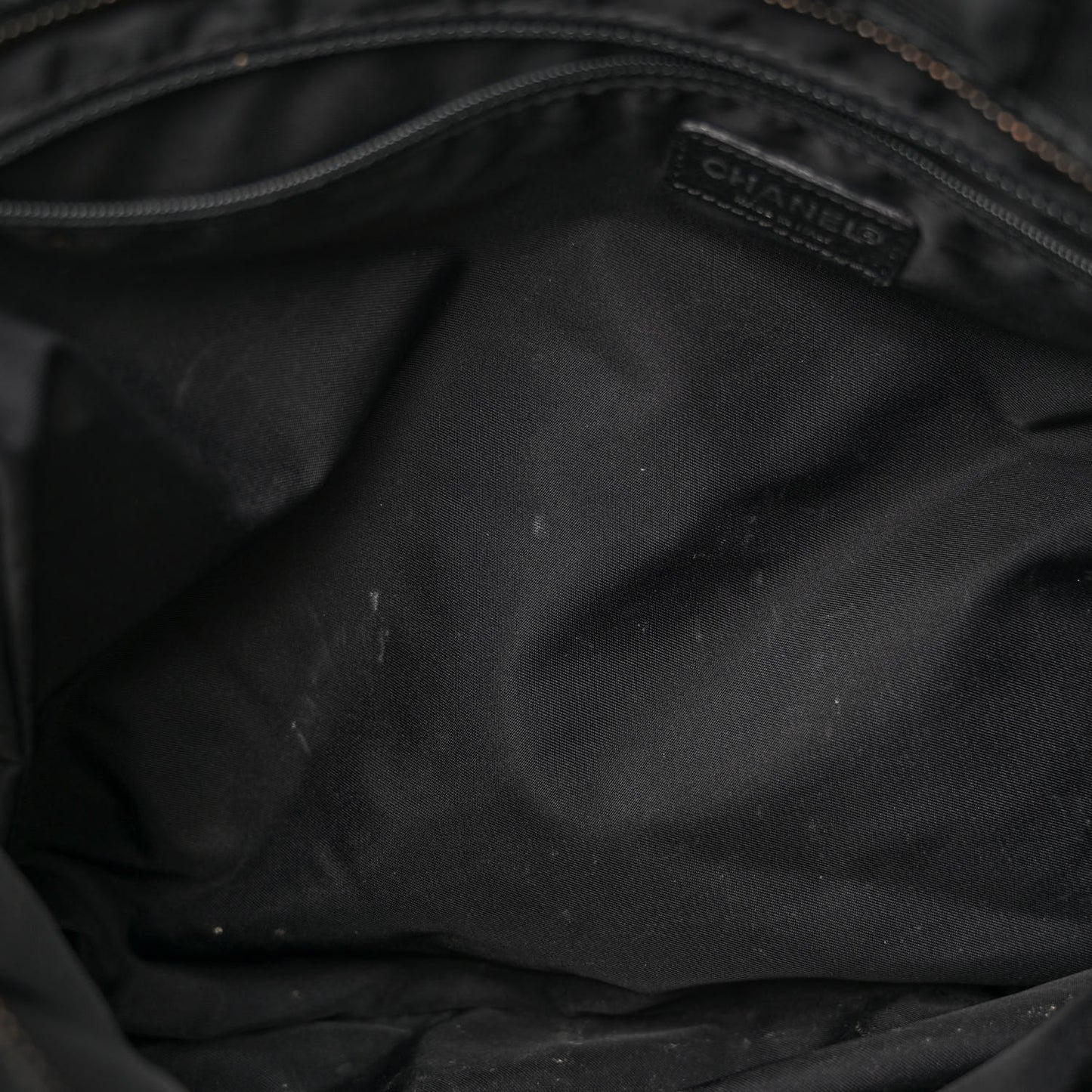 Nylon Medium Travel Tote Black