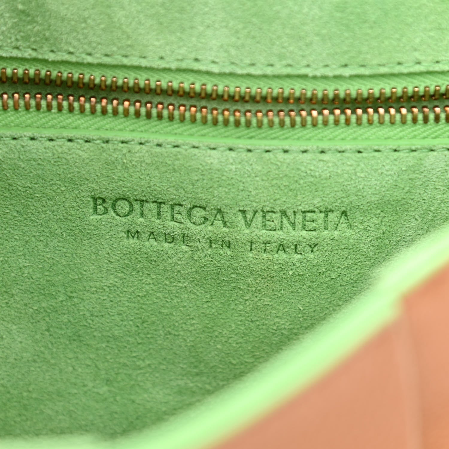 Bottega Veneta Buffalo Maxi Intrecciato Cassette Bicolor Crossbody Bag Caramel Pistachio 6 of 10