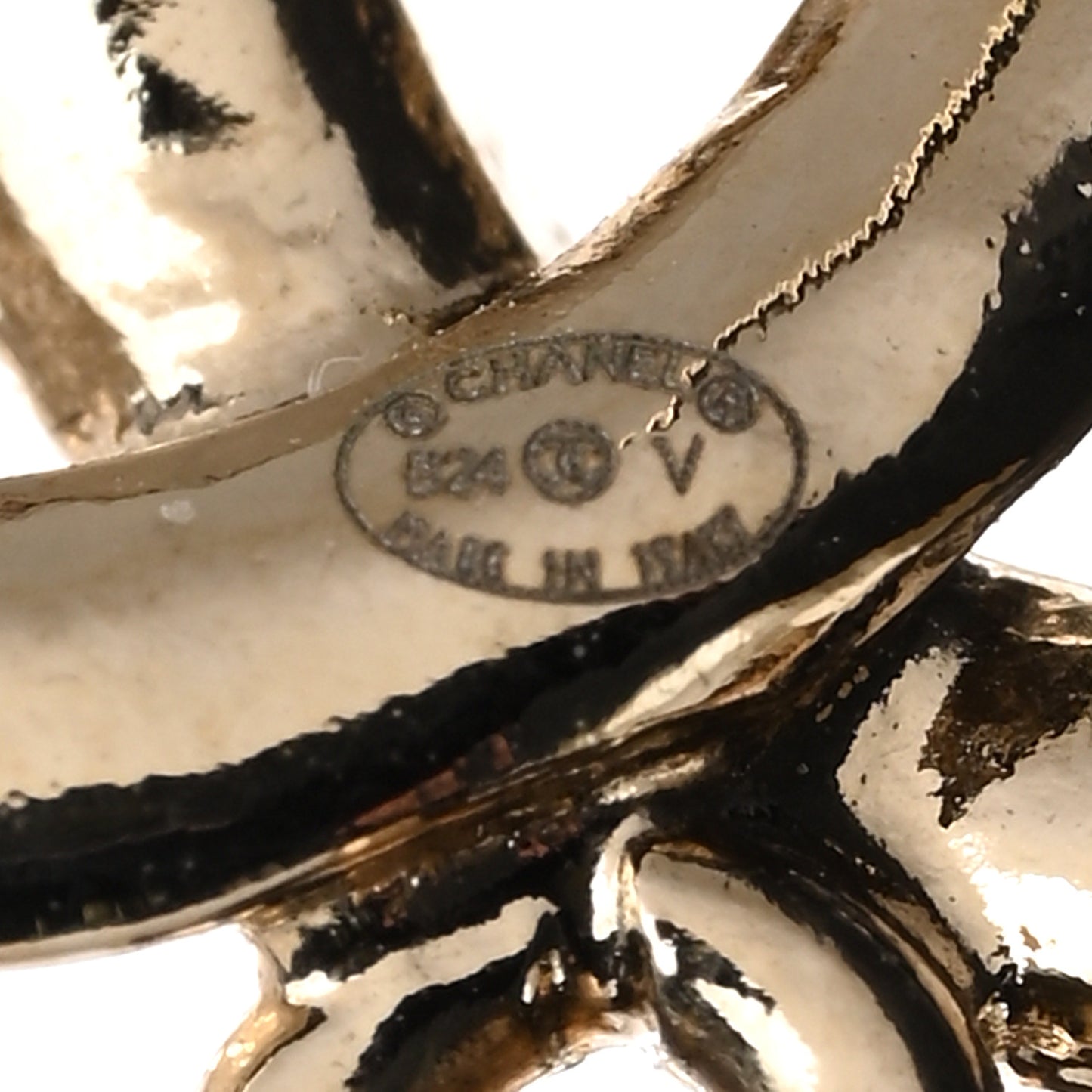 Pearl CC Heart Drop Earrings Gold