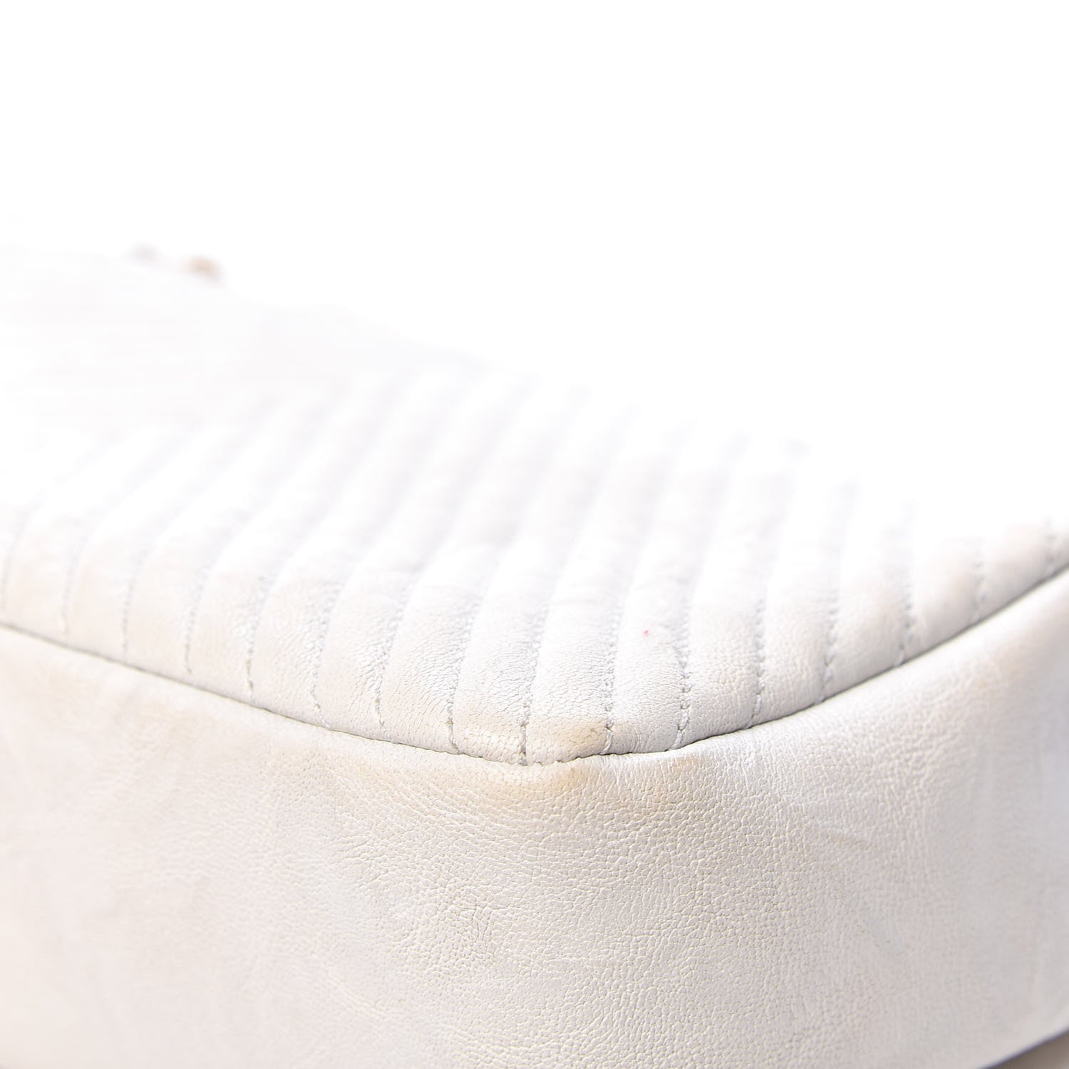 Chanel Calfskin Surpique Chevron Medium Flap White 13 of 21