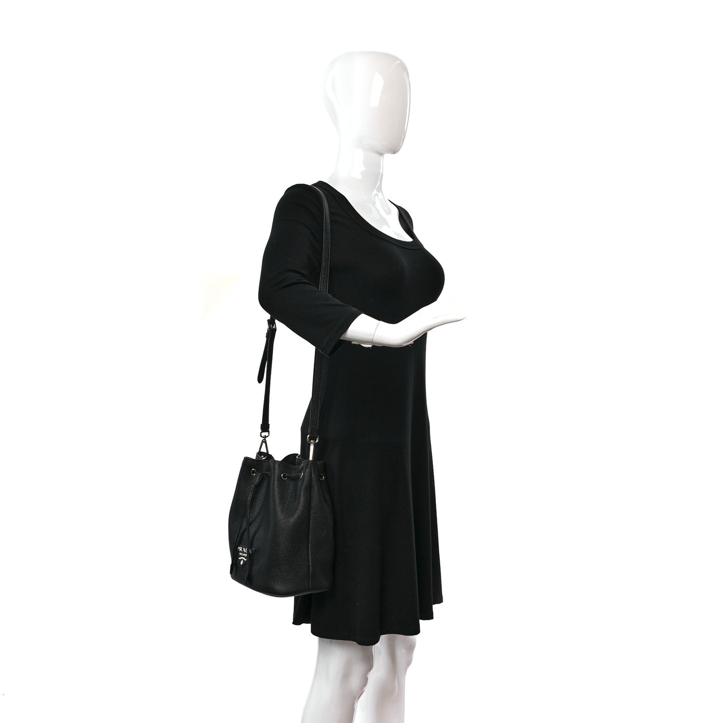 Vitello Daino Soft Drawstring Bucket Bag Black