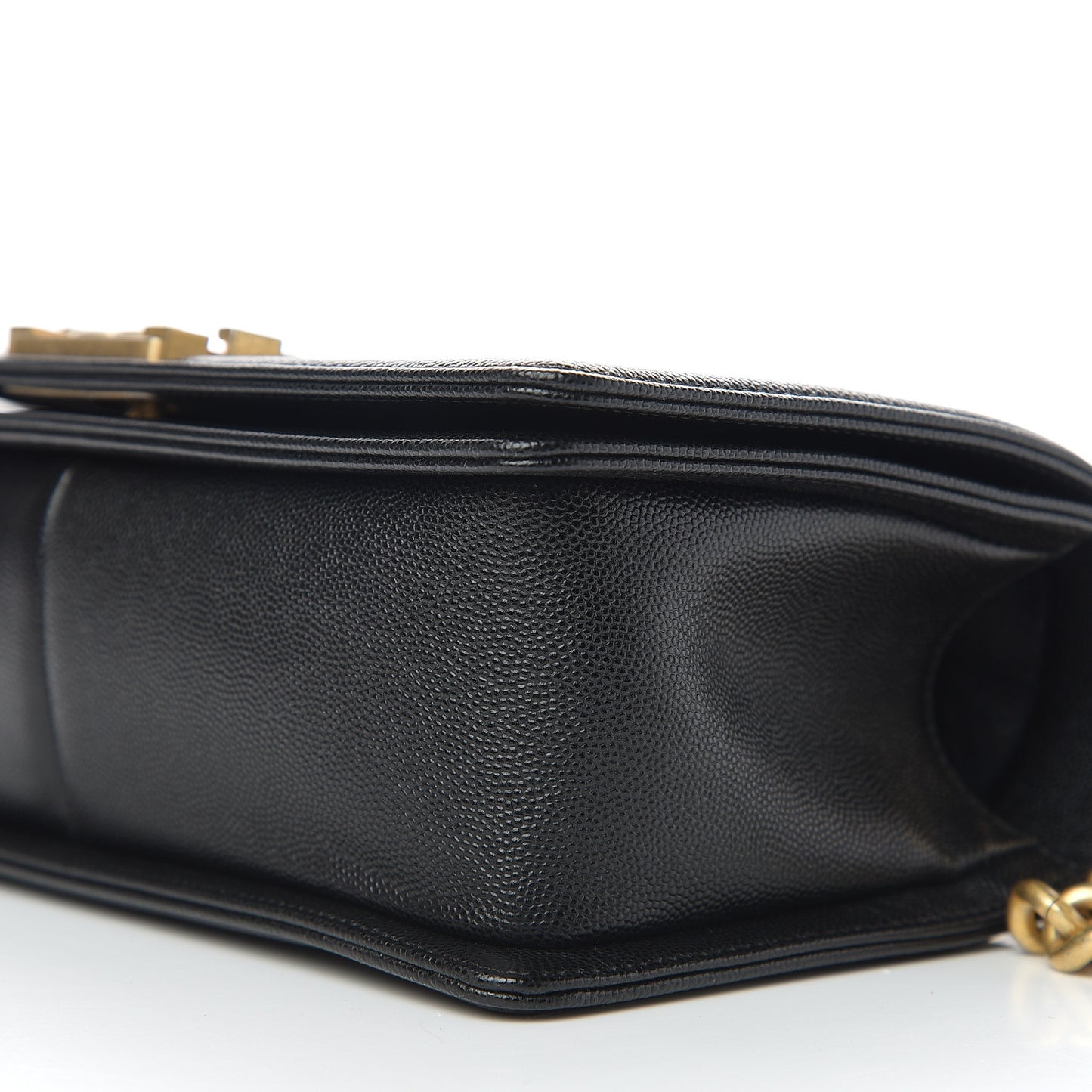 Caviar Quilted Medium Boy Flap Black