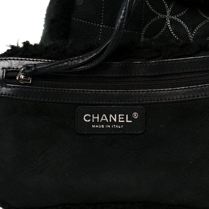 Chanel Shearling Suede Stitched CC Tote Black 7 of 12