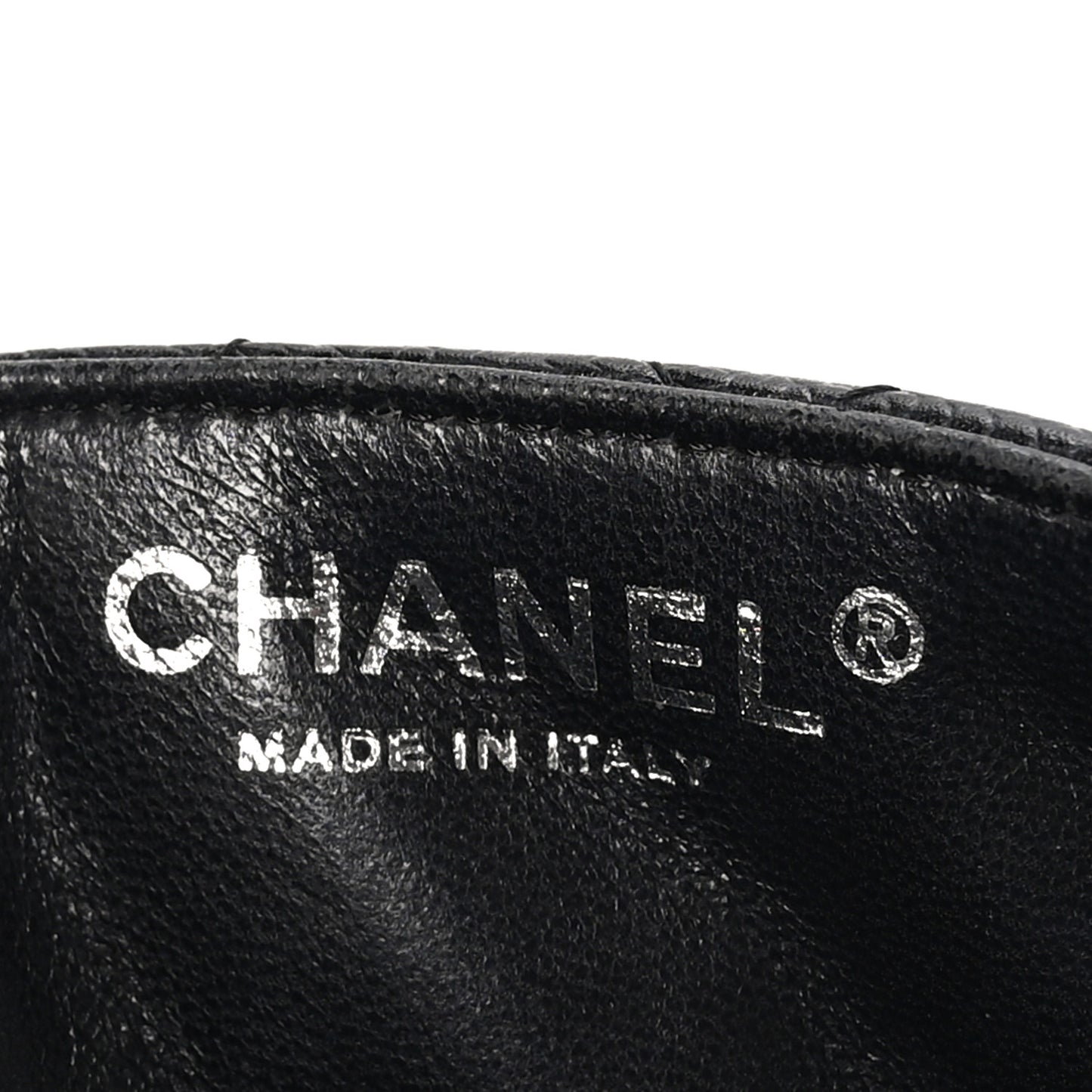 Caviar Quilted East West Flap Black