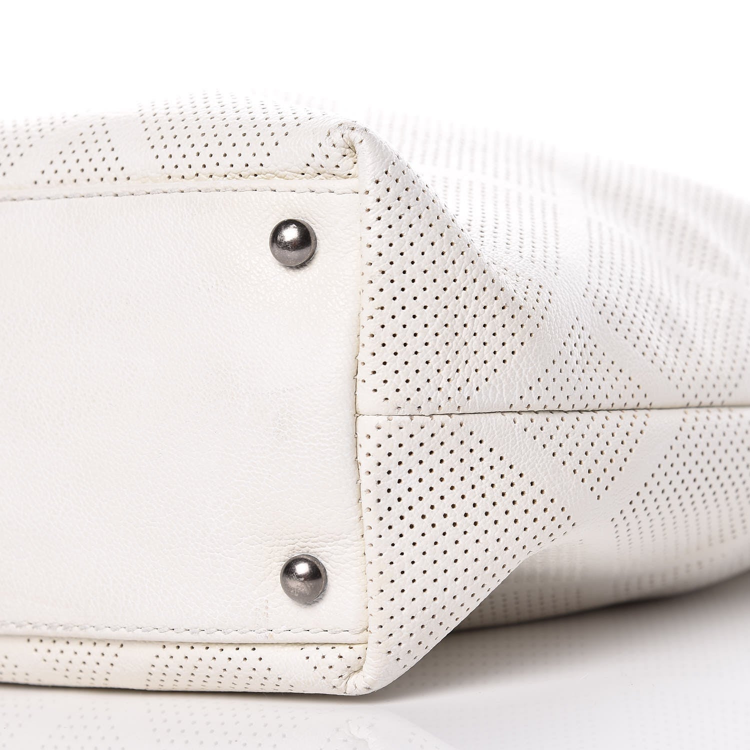 Chanel Goatskin Perforated Large CC Tote White 25 of 29