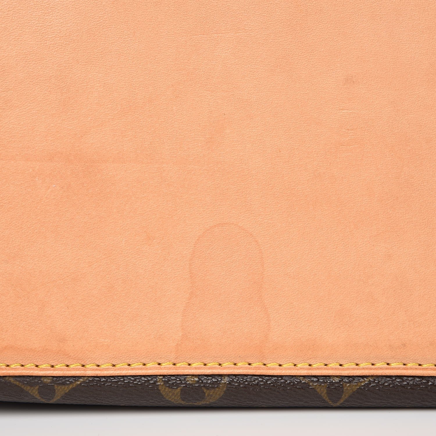Louis Vuitton Monogram Cabas Mezzo 11 of 13