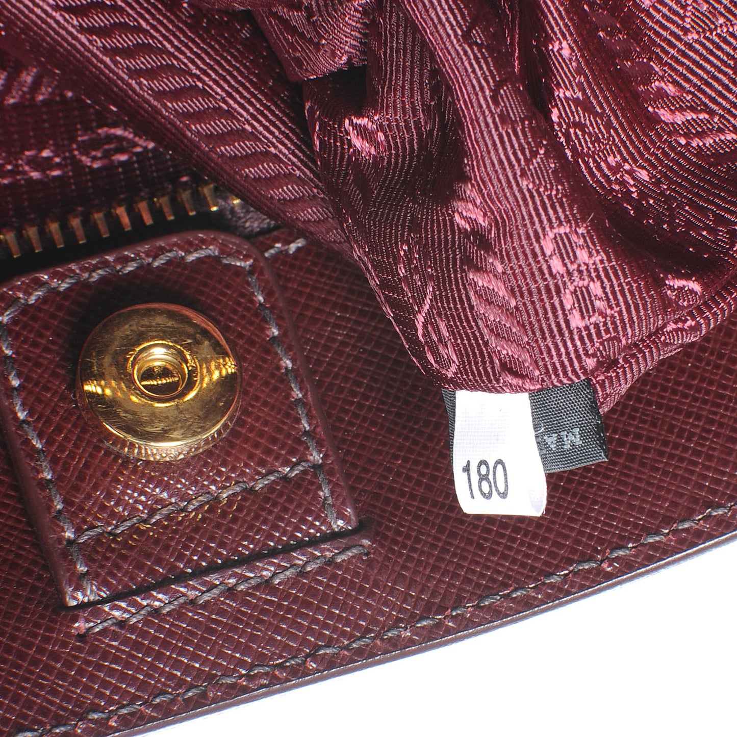 Saffiano Lux Medium Tote Bordeaux