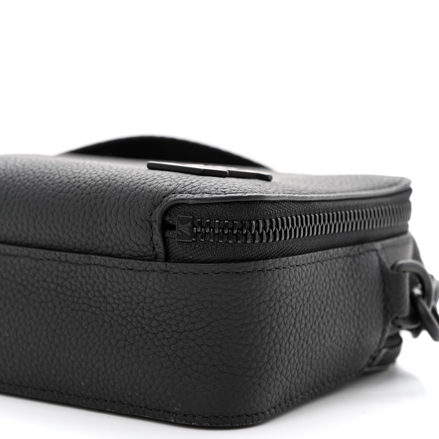 Louis Vuitton Calfskin Aerogram Alpha Wearable Wallet Black 10 of 11