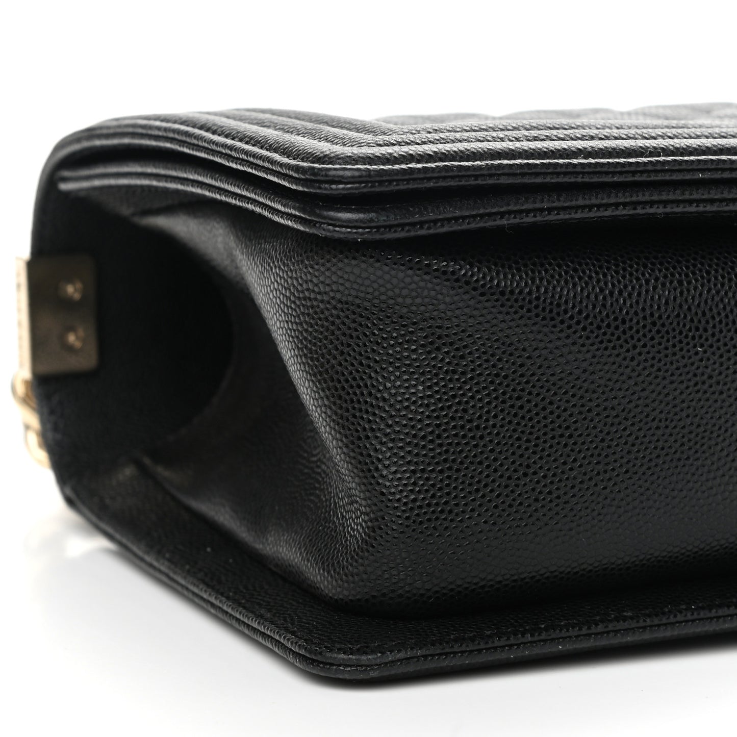 Caviar Quilted Medium Boy Flap Black