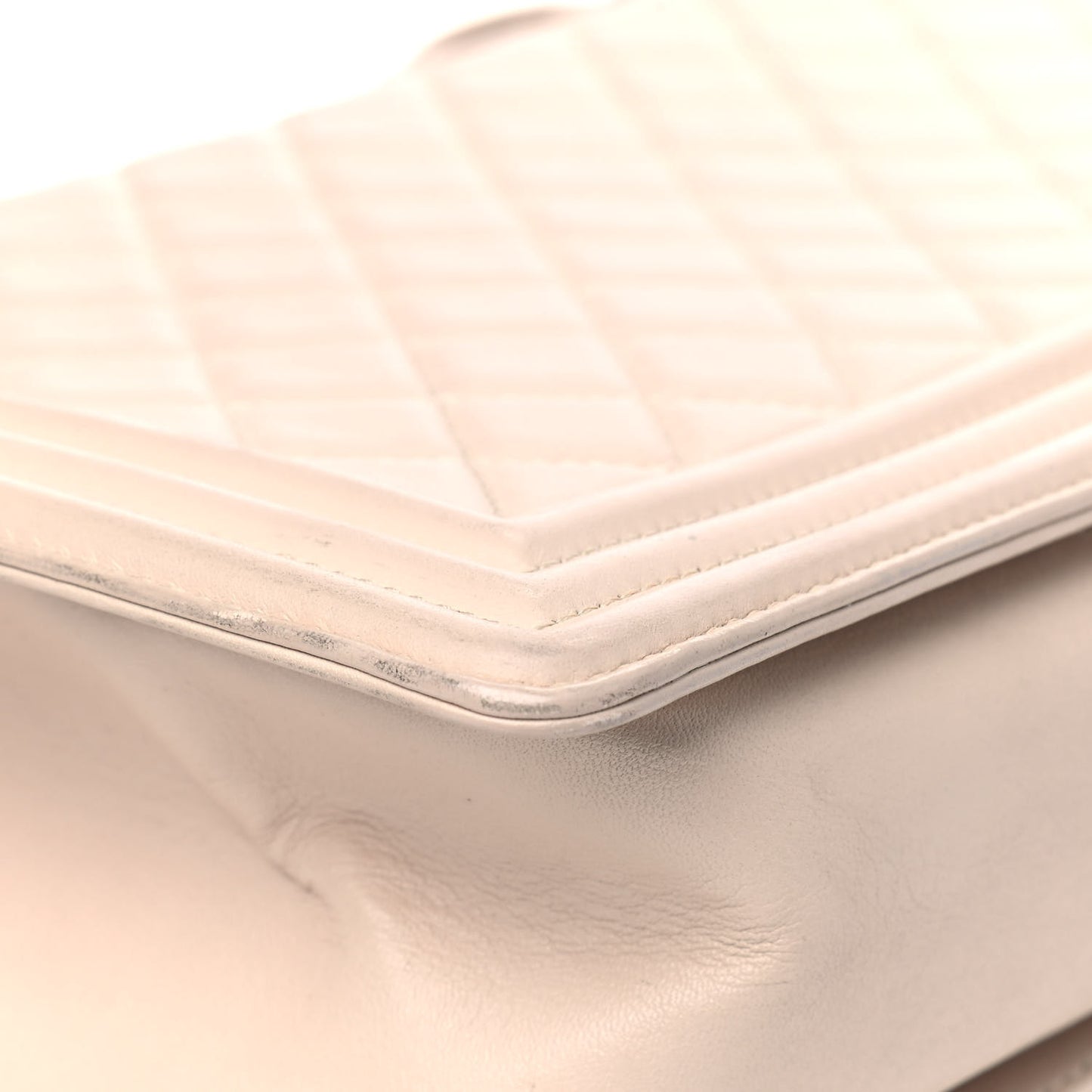 Calfskin Quilted New Medium Boy Flap Beige Clair