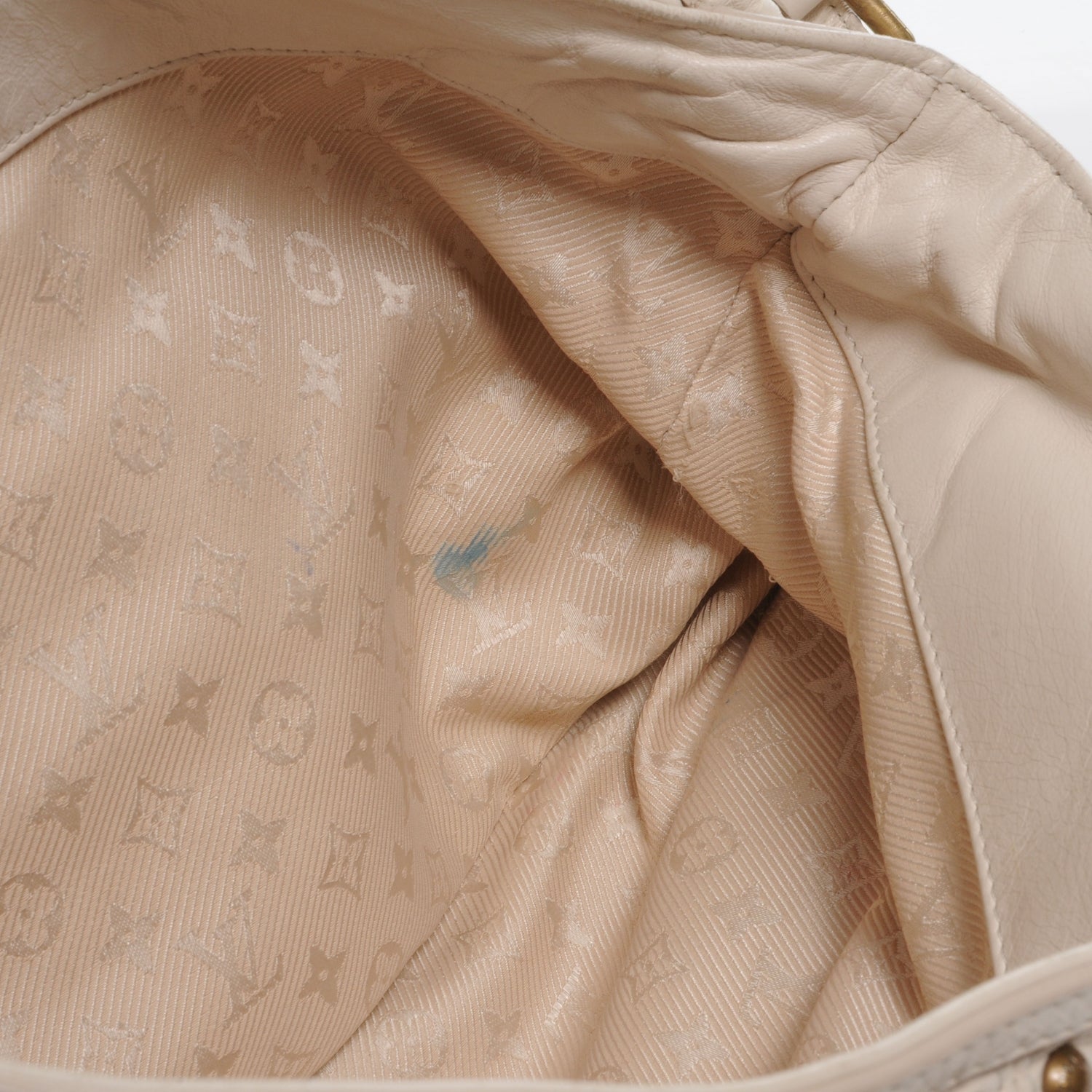 Louis Vuitton Lambskin Riveting Ecru 10 of 12