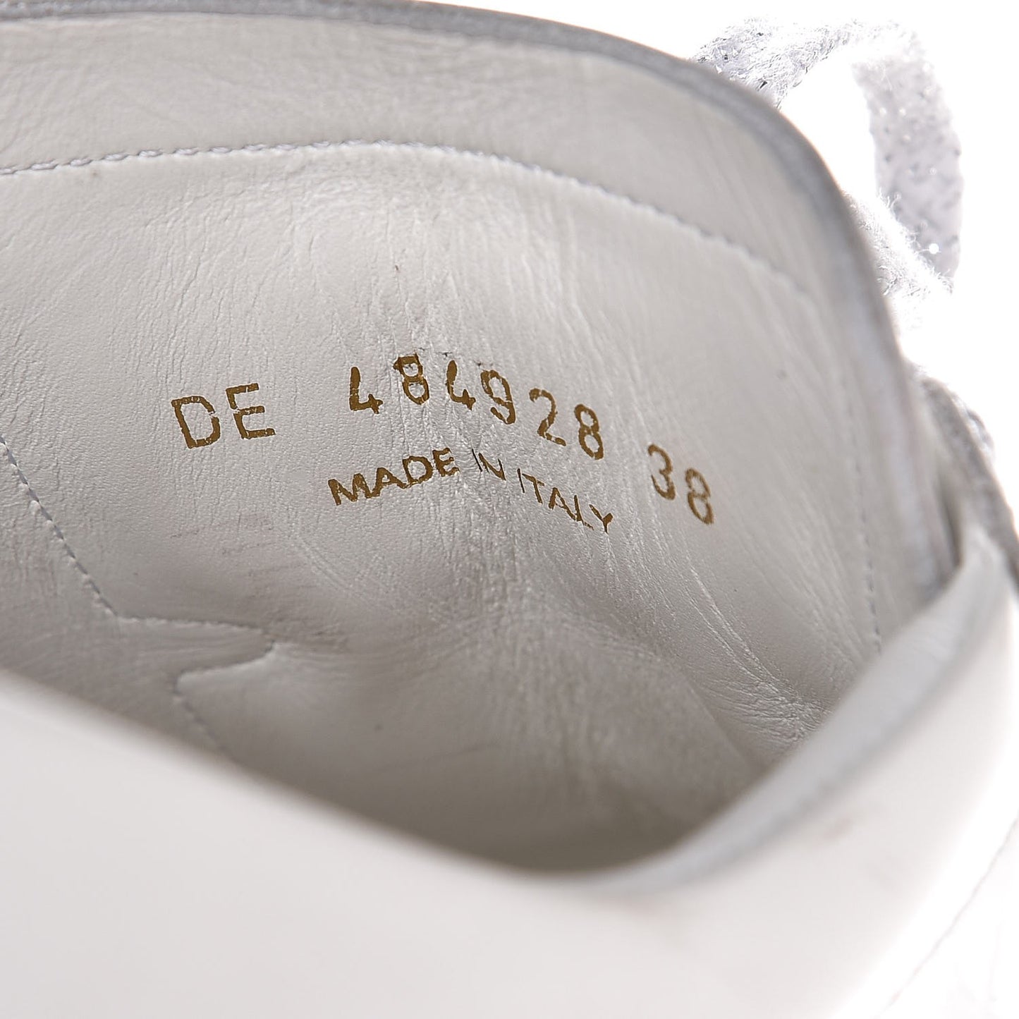 Calfskin Metallic Ayers Signature Court Lips Sneakers 38 Optic White