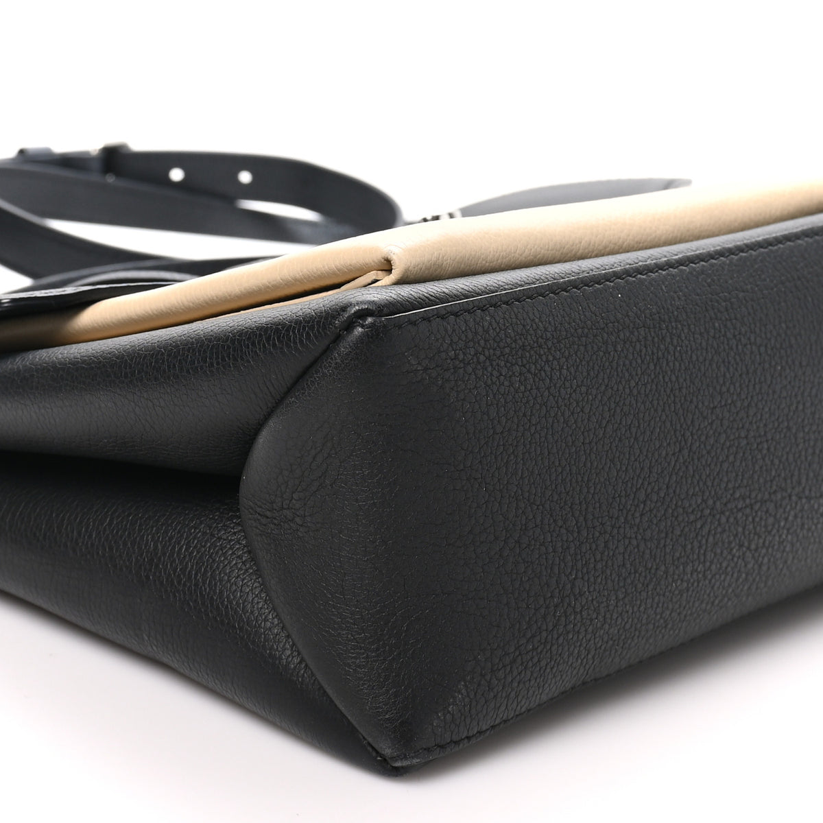 Soft Calfskin My Lockme Top Handle Vanille Black