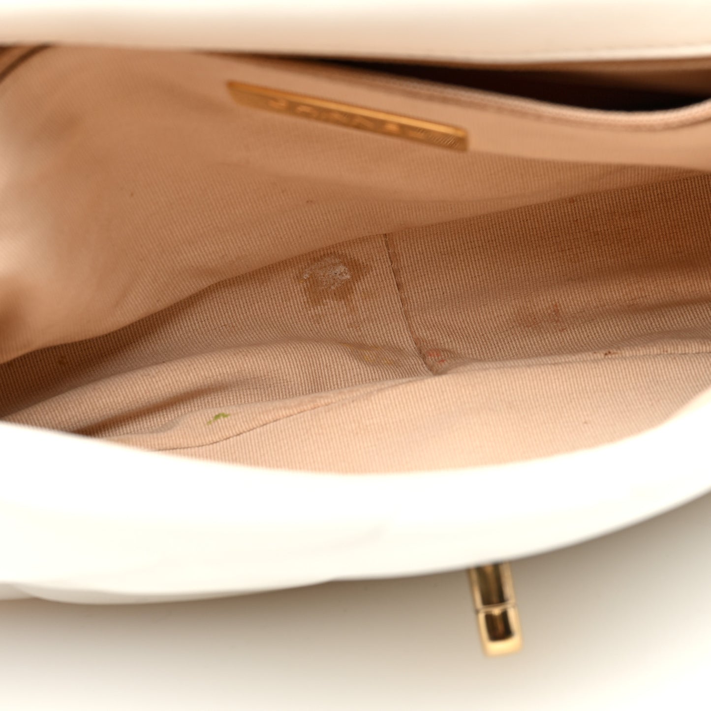 Lambskin Quilted Medium Chanel 19 Flap White